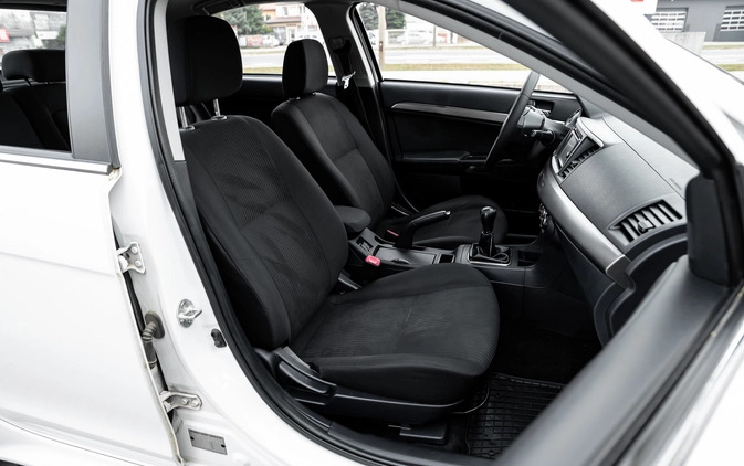 Mitsubishi Lancer cena 32900 przebieg: 150000, rok produkcji 2014 z Radom małe 596